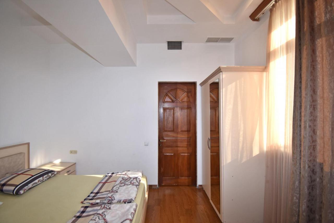 Abovyan Street 16, Apartment No 24 Jerevan Exteriör bild