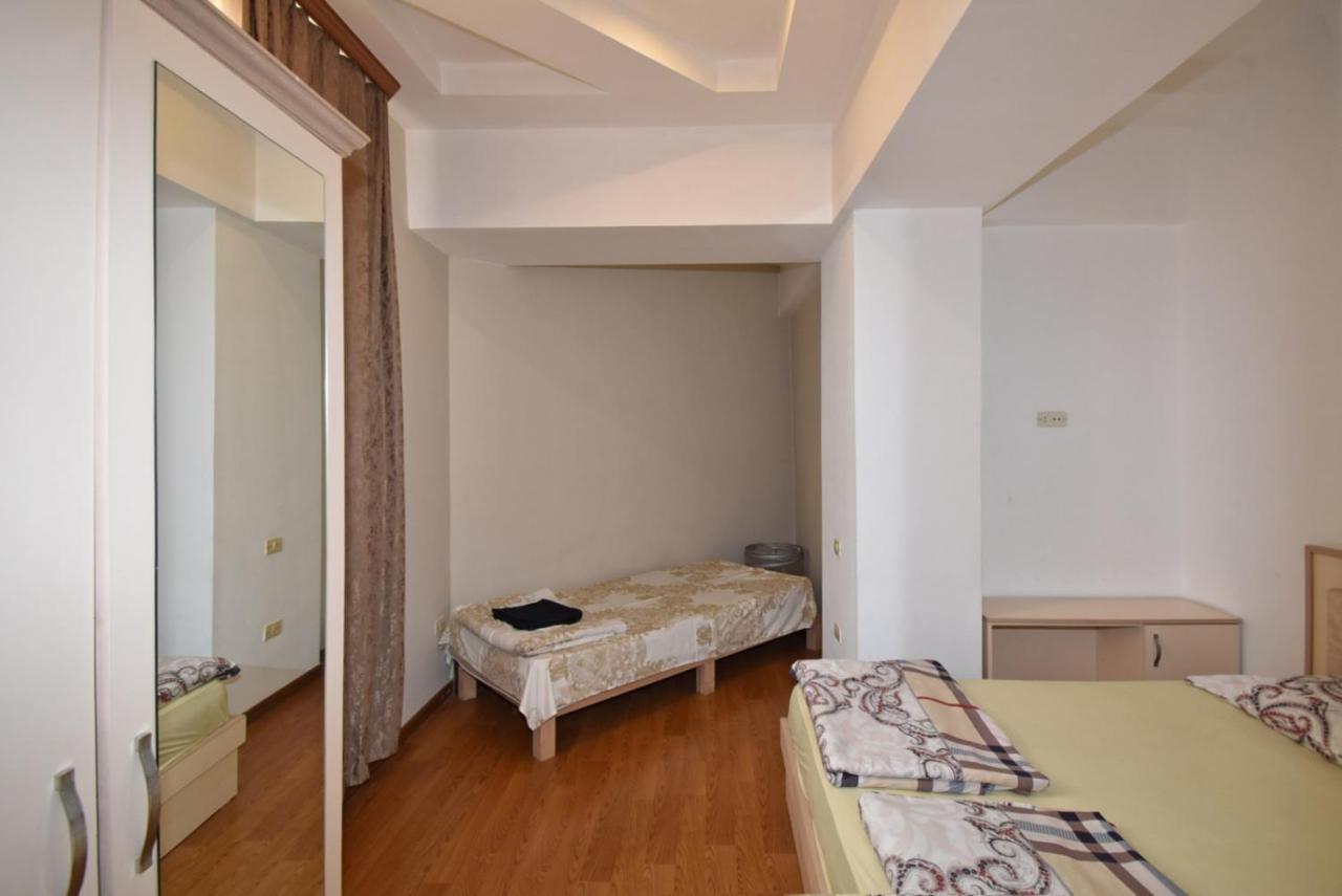 Abovyan Street 16, Apartment No 24 Jerevan Exteriör bild