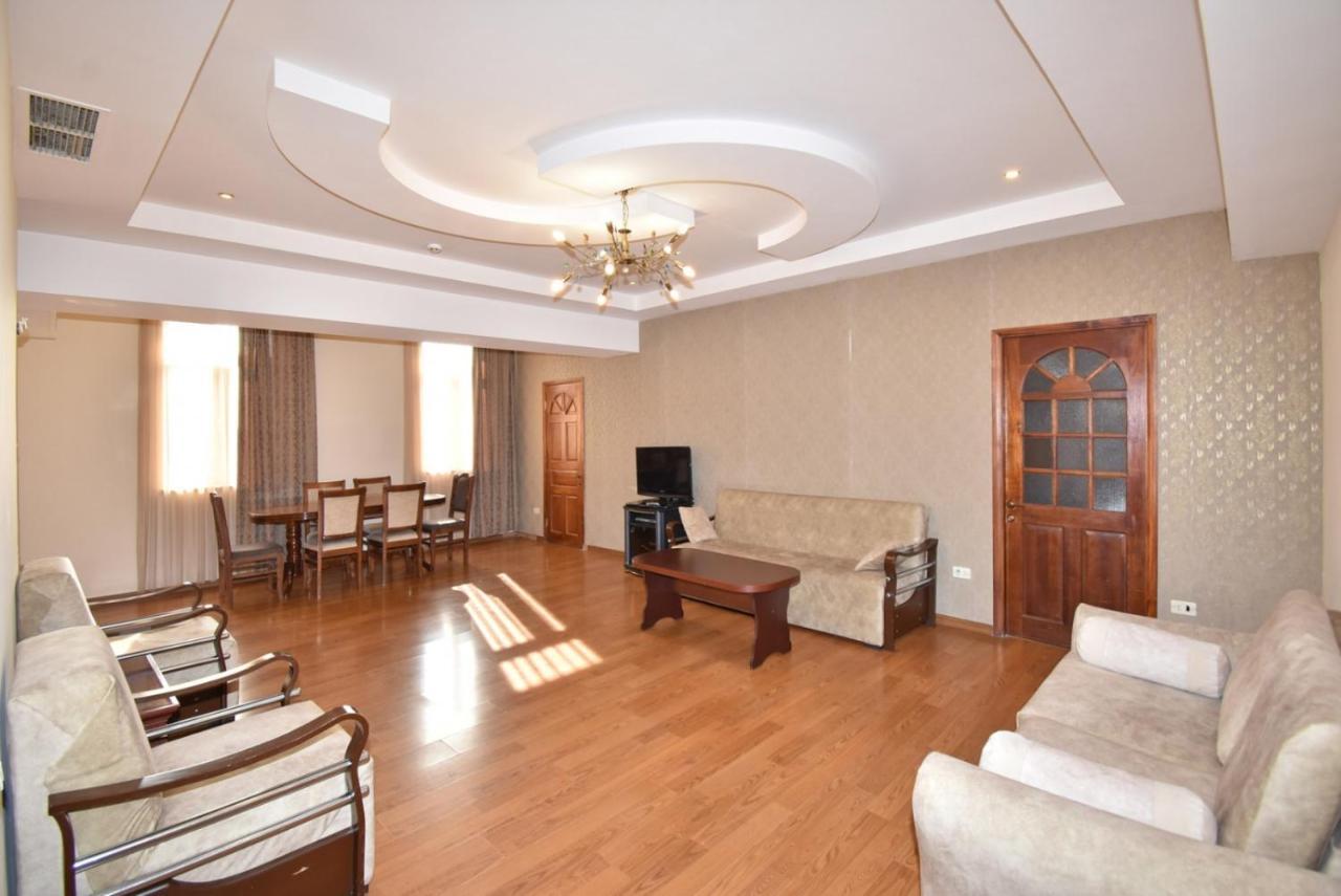 Abovyan Street 16, Apartment No 24 Jerevan Exteriör bild